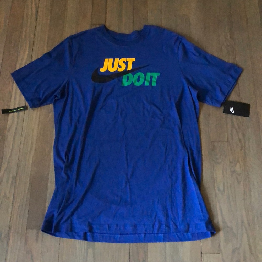 NWT Nike t-shirt